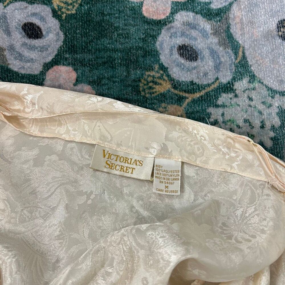 Victoria's Secret Gold Label Lingerie Pajama Set Womens Medium Cream Floral 2 Pc - Picture 8 of 16
